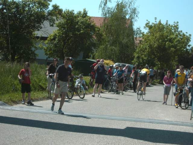 Fotos-Leithaberg-RM2008-Nach-dem-Marathon-01.JPG